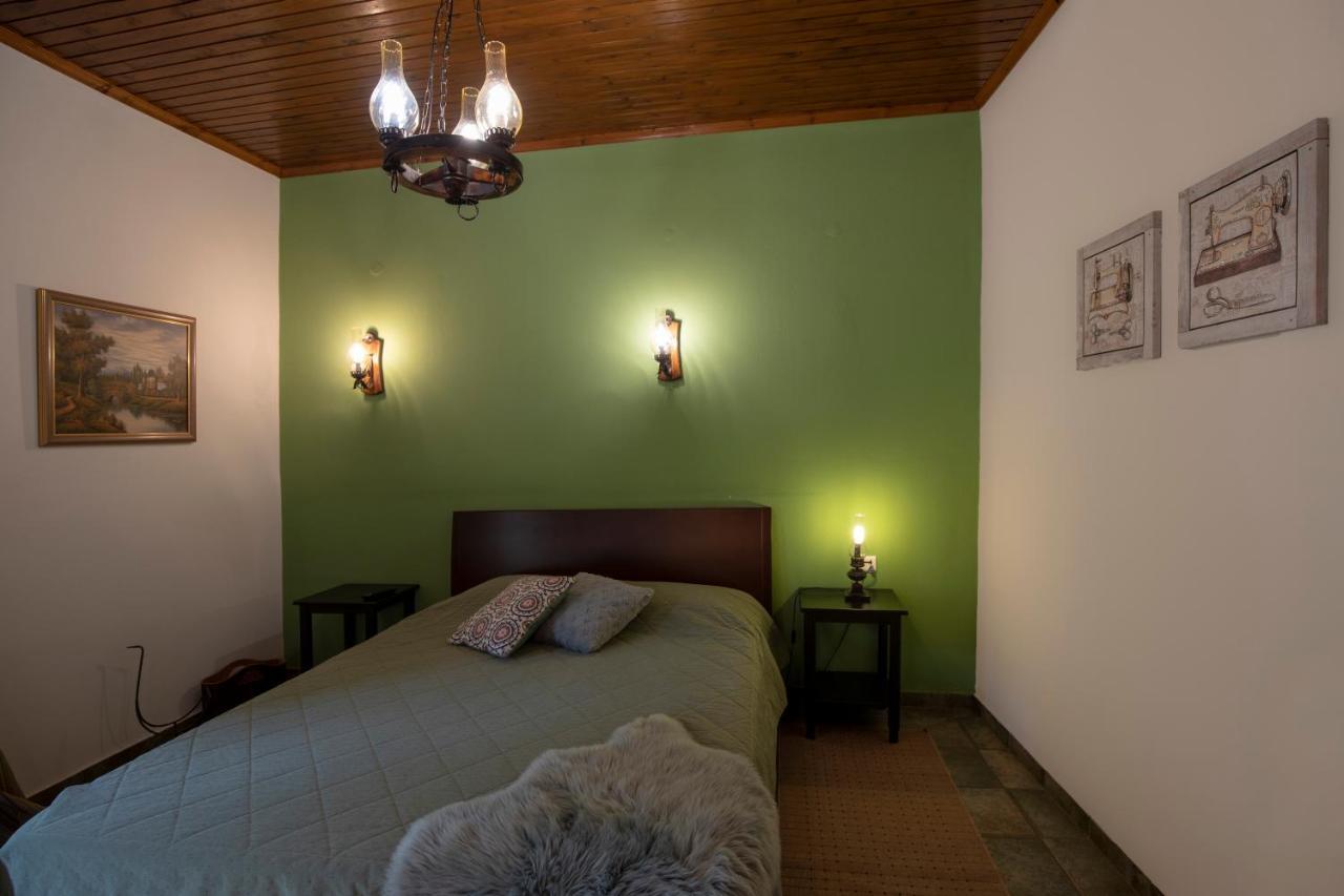 Guesthouse Alexandra Eptálofos Buitenkant foto