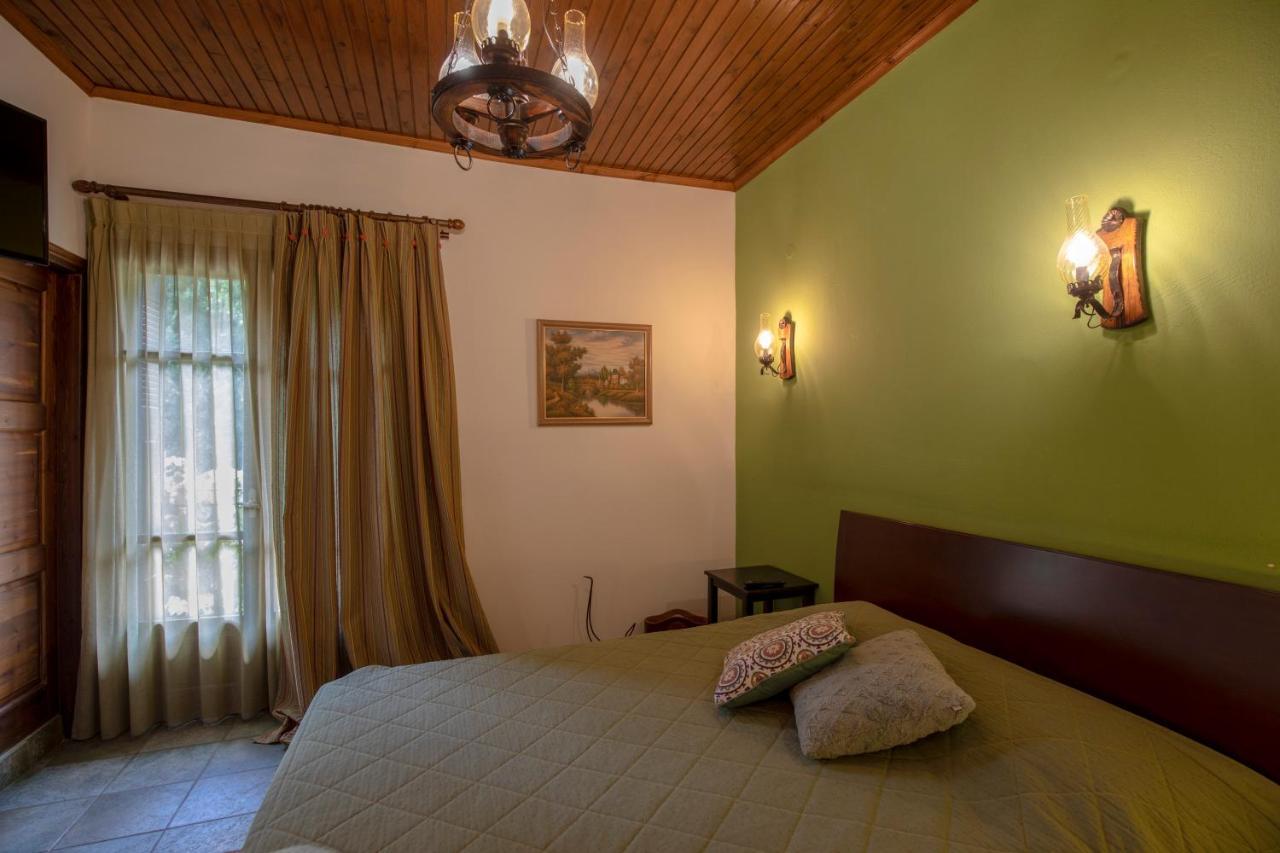 Guesthouse Alexandra Eptálofos Buitenkant foto