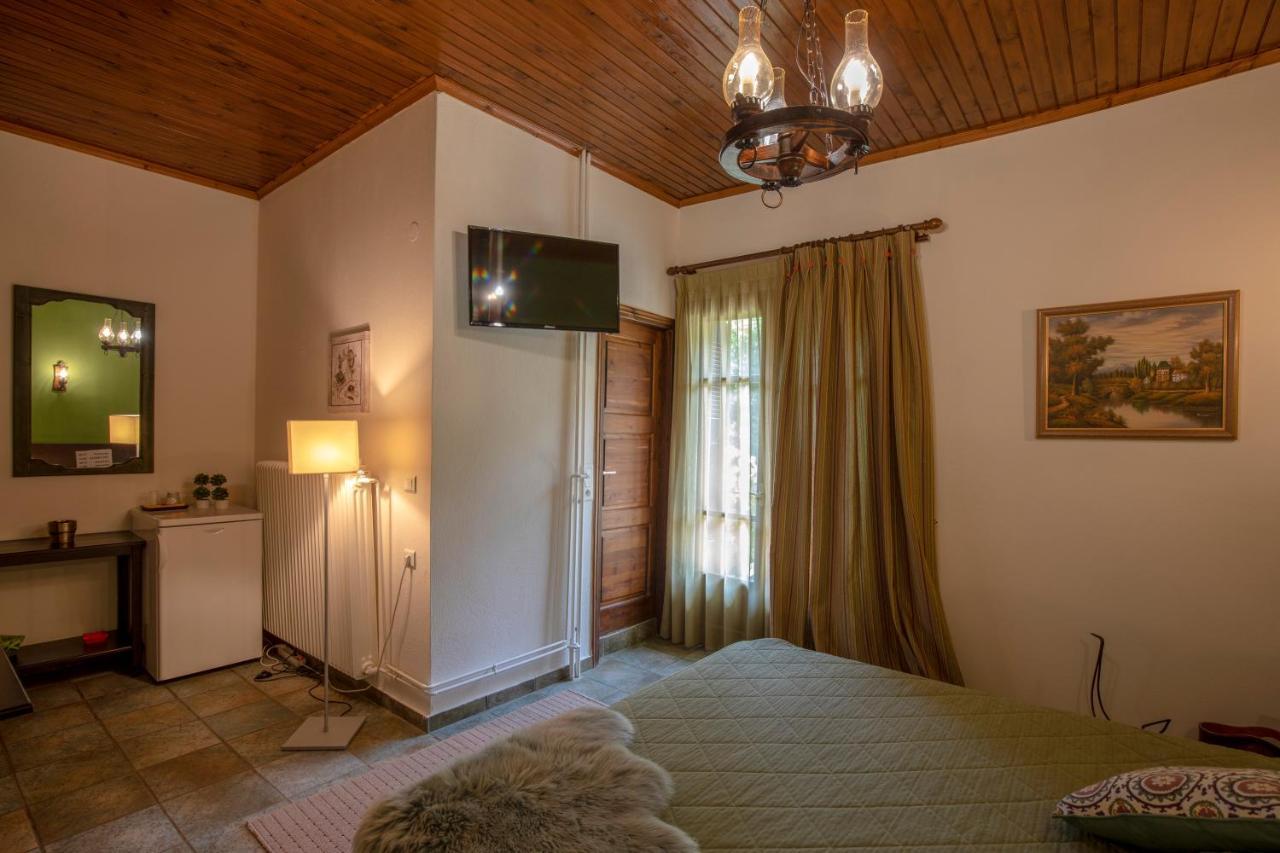 Guesthouse Alexandra Eptálofos Buitenkant foto