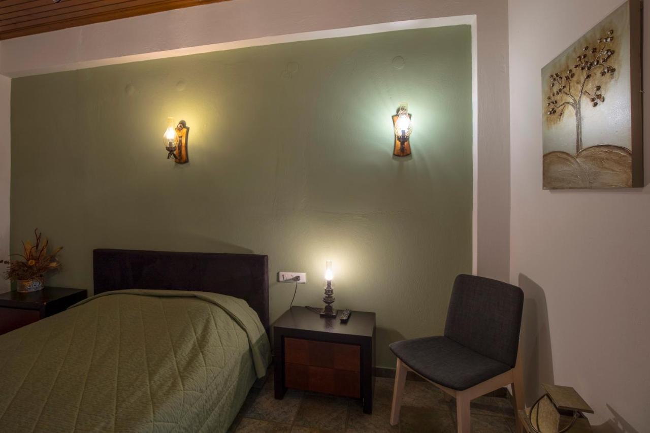 Guesthouse Alexandra Eptálofos Buitenkant foto