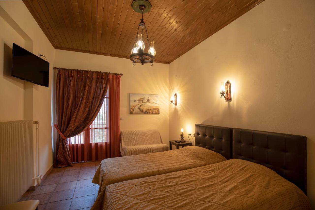 Guesthouse Alexandra Eptálofos Buitenkant foto