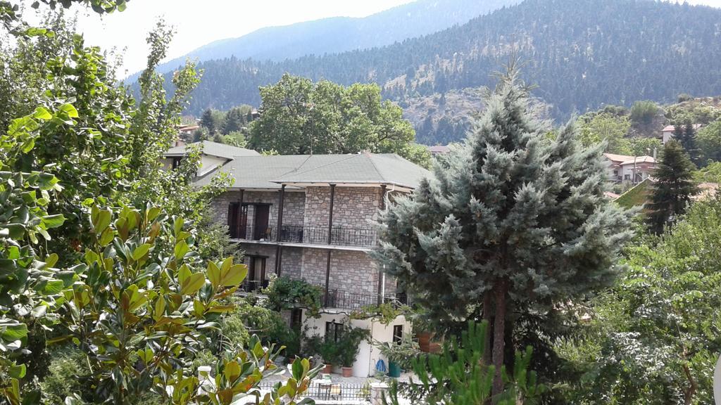 Guesthouse Alexandra Eptálofos Buitenkant foto