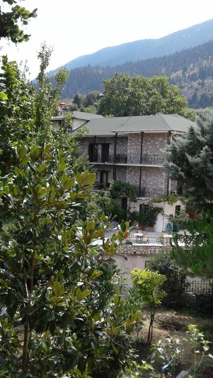 Guesthouse Alexandra Eptálofos Buitenkant foto